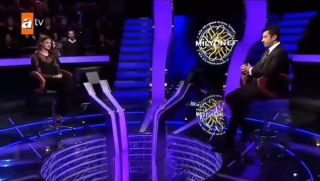 Kim Milyoner Olmak İster'de Kenan İmirzalıoğlu'nu duygulandıran Tuncel Kurtiz sorusu!