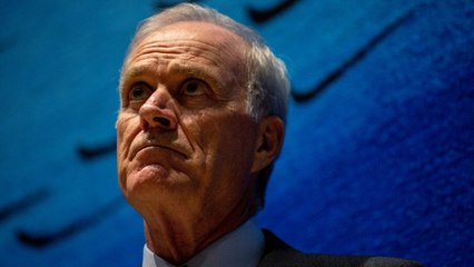 US Defense Secretary fires Navy chief over Iraq misconduct case