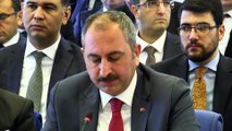 Adalet Bakanı Gül: 'İnsan hak ve özgürlüklerinin korunması ve bundan da öte geliştirilmesi demokrasi ve hukuk devletinin olmazsa olmaz gereğidir' - TBMM