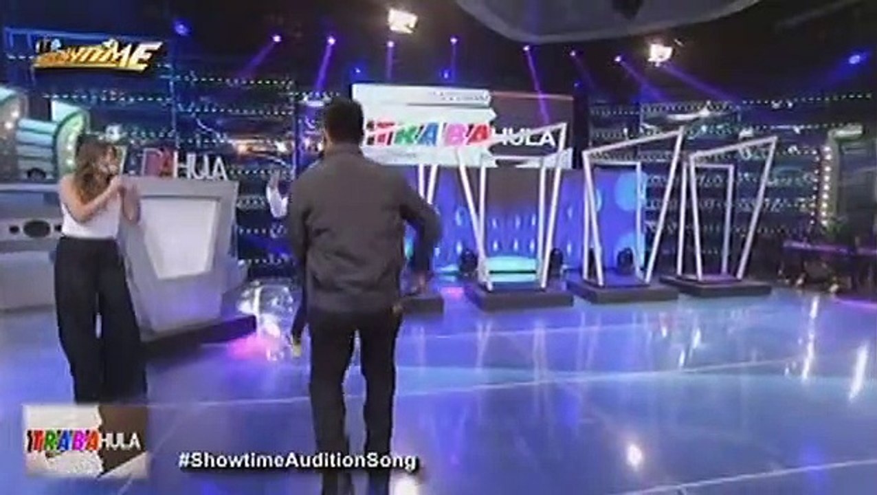 Hindi lang magaling sa action si Jeric Raval, magaling din mag-impersonate!