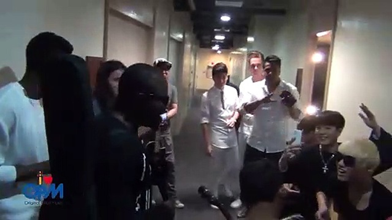 Touristars sing ""Change The World""