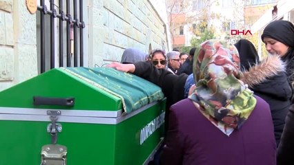 Eskişehir-eski eşinin satırla öldürdüğü ayşe'nın tabutunu kadınlar taşıdı