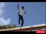 Akshay Kumar Bus stunt Scene - Khiladiyon ka Khiladi