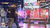 Nakita ba ni Ian de Leon ang totoong gumagawa ng lapida?