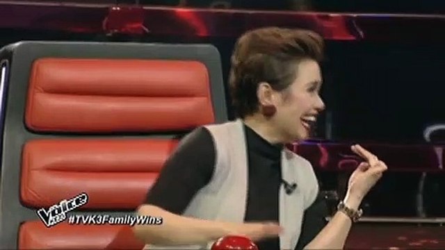 Coach Sharon, hinawakan ang Voice Kids trophy ng Kamp Kawayan