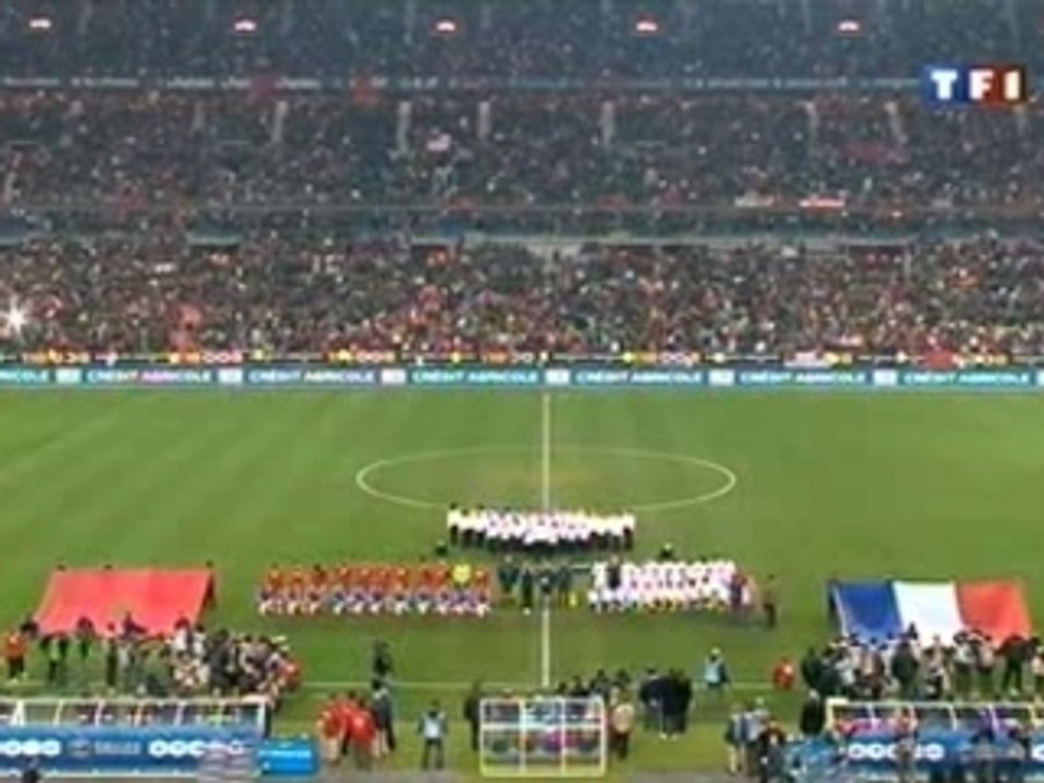 L'hymne Français sifflé au SDF - France - Maroc