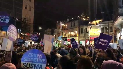 Kadınlar, 25 Kasım yürüyüşü için sokaklarda: "Senin fıstığın değilim"