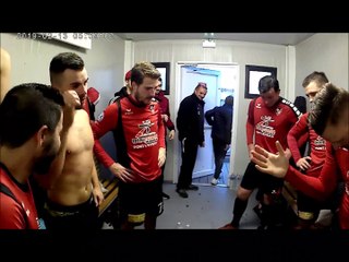 DANS LES VESTIAIRES DES SENIORS A