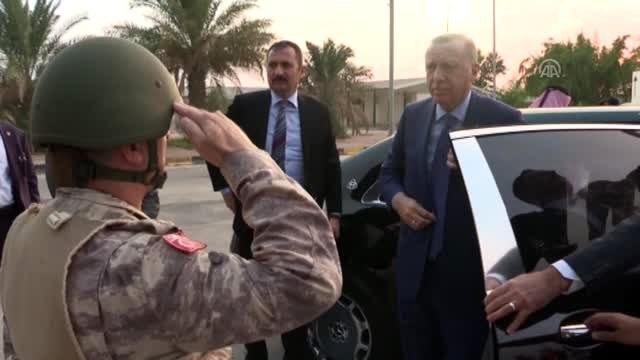 Erdoğan, Türk-Katar Birleşik Müşterek Kuvvet Komutanlığını ziyaret etti