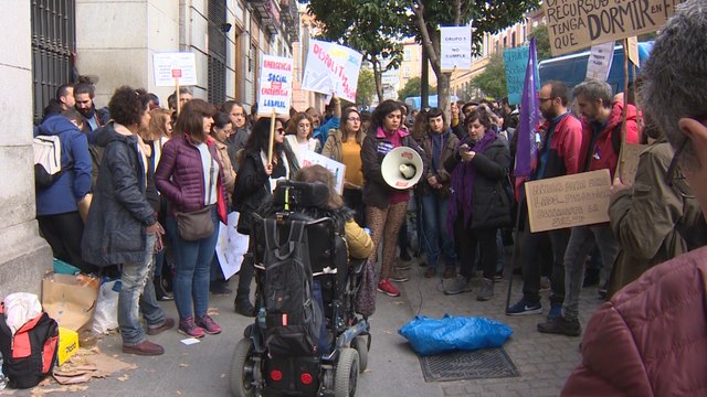 Trabajadores del Samur Social se concentran para pedir más recursos