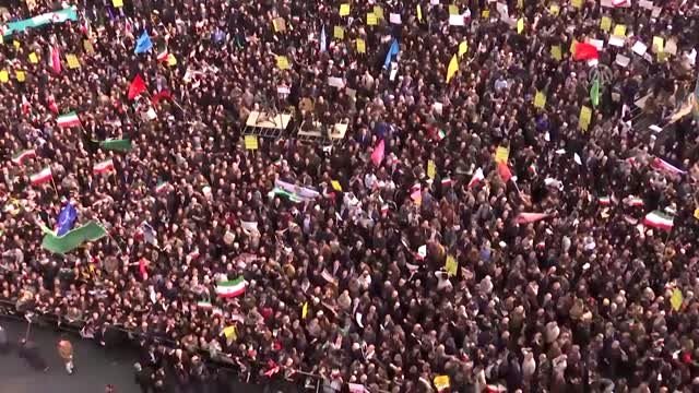 İran'da hükümete destek gösterisi