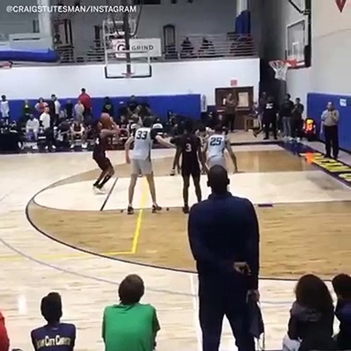 Un tir au buzzer fou dans un lycée américain