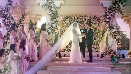 Priyanka Chopra and Nick Jonas Kissed Each Other in Public for the First time after Marriage