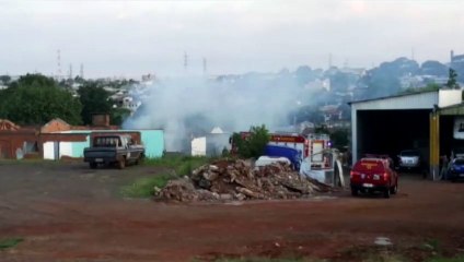 Bombeiros são mobilizados para combate de suposto incêndio em edificação, às margens da BR-277