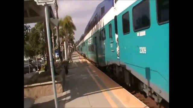 Railfanning Fullerton Station- BNSF, Metrolink, Amtrak and LOTS of surprises 8-3-09