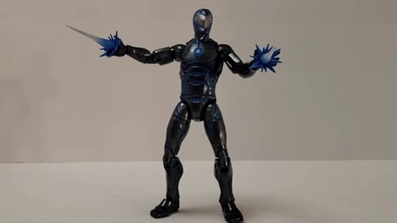 Foxy Unboxy: Marvel Legends Stealth Suit Invincible Iron Man