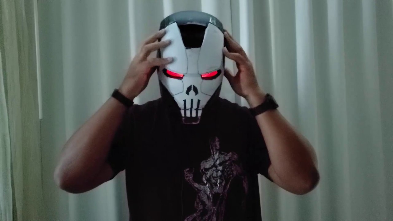 Foxy Unboxy: Marvel Legends Series Gamerverse Punisher Helmet Unboxing and Review