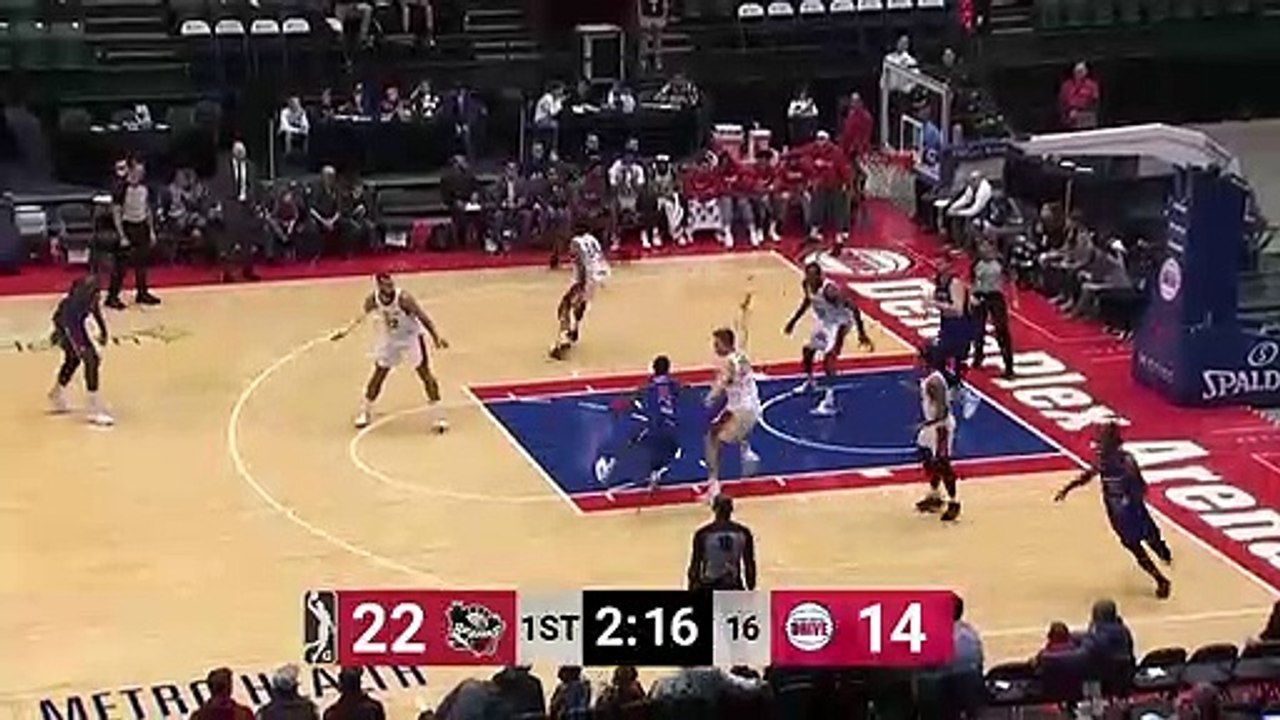 Jalen Adams (19 points) Highlights vs. Grand Rapids Drive