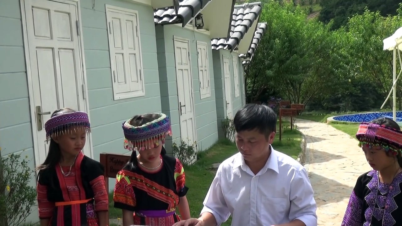 Suab Nkauj Kho Siab - Peb hmoob  Nyob Toj Siab - Instrumental