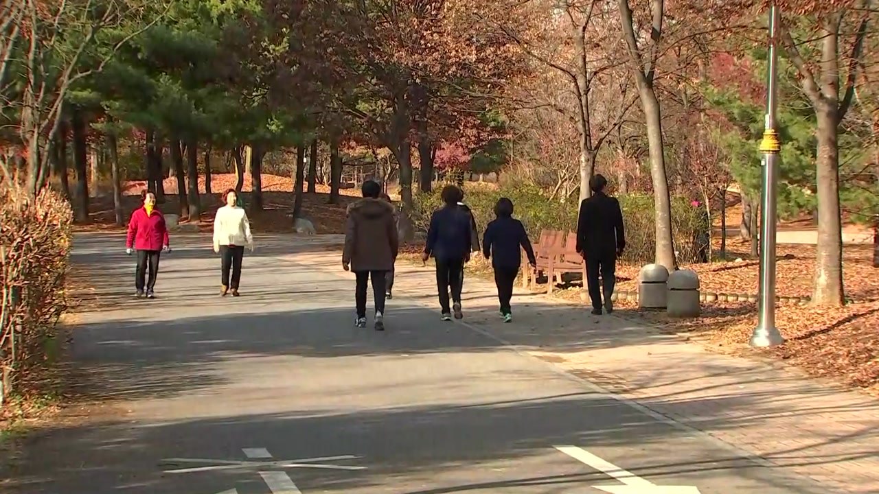 [날씨] 오늘 맑고 낮 동안 선선...공기 깨끗 / YTN