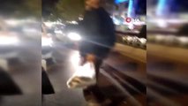 Fatih'te otomobil sürücü ile motosiklet sürücüsü arasında yol kavgası kamerada