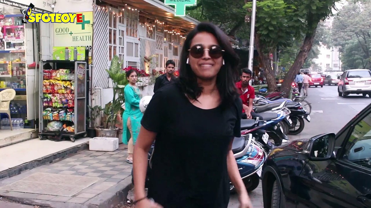 Spotted Varun Dhawan,  Swara Bhasker at Body sculptor Gym