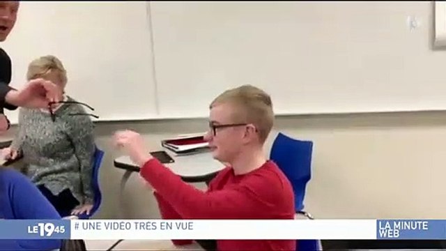 Etats-Unis: Un daltonien de 12 ans voit les couleurs pour la première fois grâce à une paire de lunettes