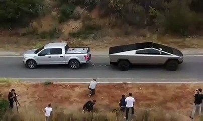 Tesla Cybertruck, Ford F-150'ye karşı! Bu sözler kavga çıkartır!