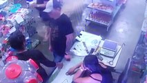 Vídeo viral: Este hombre intenta 4 veces disparar a su esposa a quemarropa y ella se salva porque el arma falla