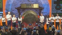 Alibaba despega en su debut en Hong Kong con una subida del 6,59 %