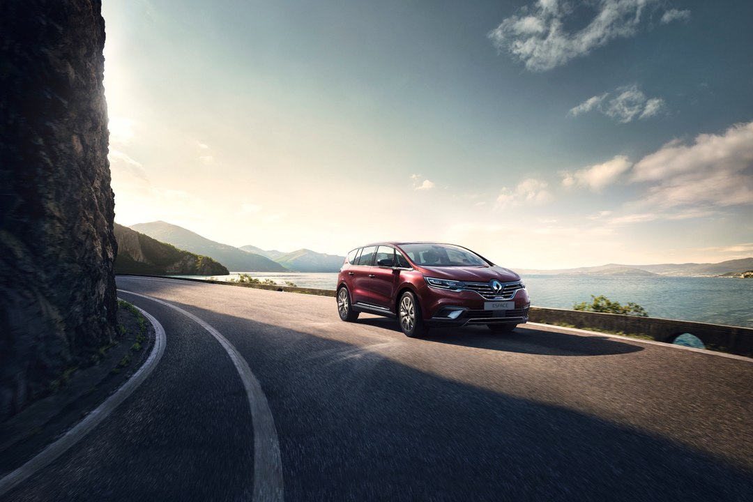 Nouveau Renault Espace : les nouveautés du rest...