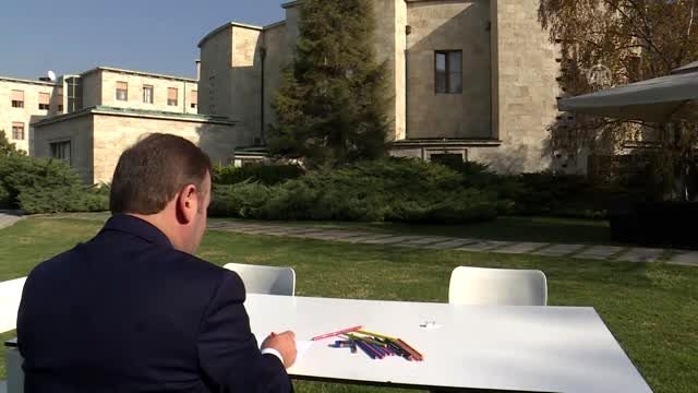 Ressam milletvekilinden TOKİ, sanat galerisi yapsın çağrısı (3)