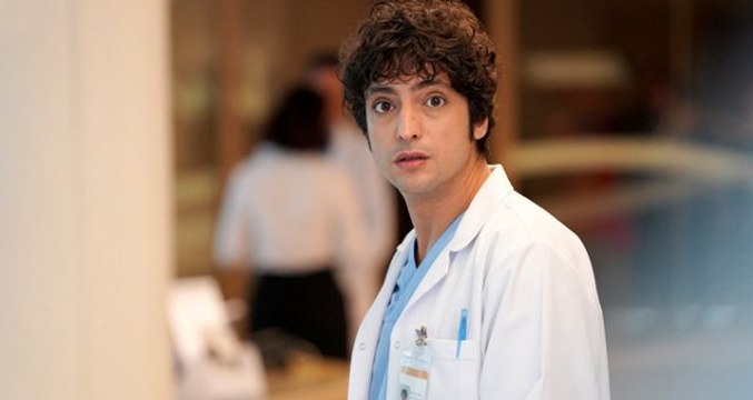 Genç oyuncu Taner Ölmez, Instagram hesabından sevgilisi Ece Çeşmioğlu'nun doğum gününü kutladı