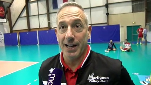 Le coach Christophe Charroux avant le match de Martigues Volley à Fréjus