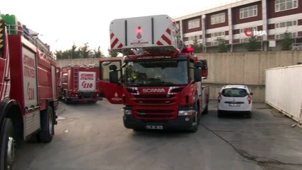 Tuzla'da korkutan fabrika yangını