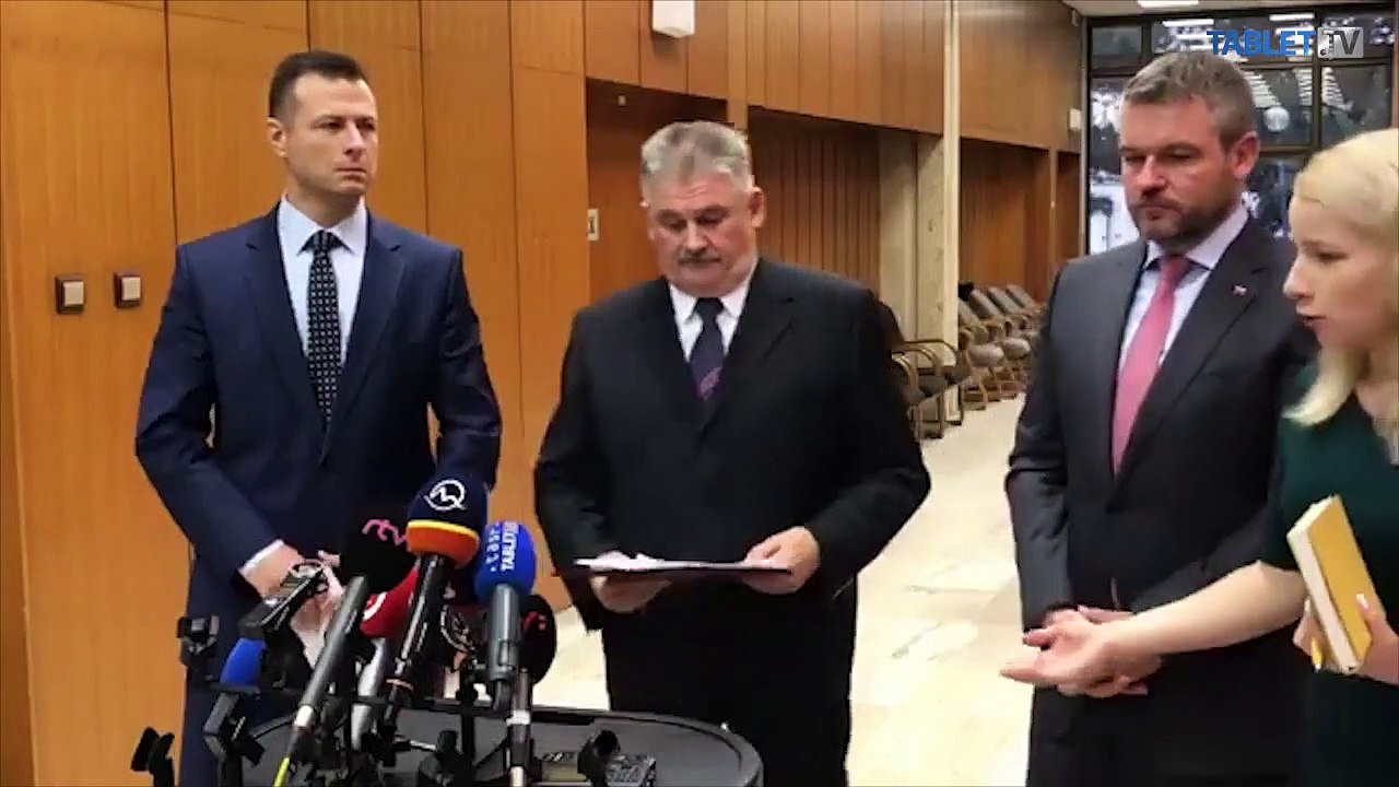 ZÁZNAM: Brífing P. Pellegriniho, G. Gála a J. Richtera