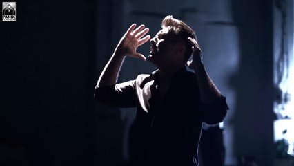 Γιάννης Πλούταρχος - Βασιλιάς Της Μοναξιάς Μου (Official Music Video)