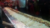 Interesting Street Chefs Prepare Longest Free Sandwich In Black Friday