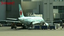 An Air Canada Boeing 787 Was Forced to Turn Back After Its Windshield Cracked Mid-flight