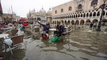 Italy's Venice floods costing '$1bn in damages'