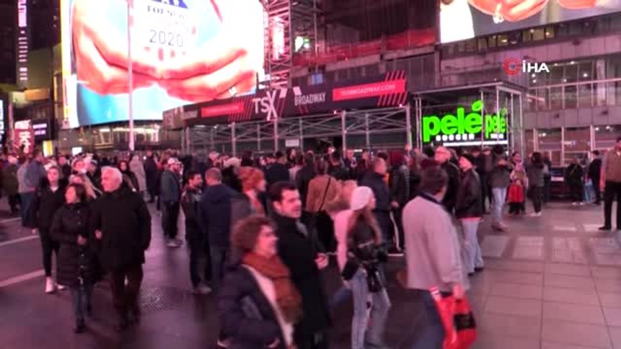 - Times Meydanı kemençe, tulum ve horon ile inledi