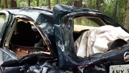 Carro e caminhão se envolvem em colisão na PR-180