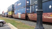 CSX container train going through Berea, Ohio (11/22/2019)