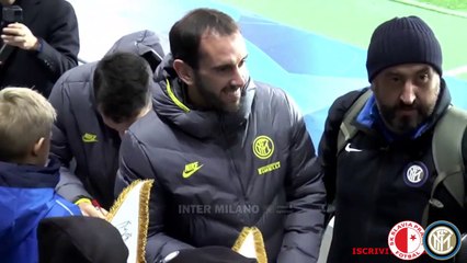 SLAVIA PRAGA vs INTER: AUTOGRAFI PER GODIN ALL' EDEN ARENA DI PRAGA