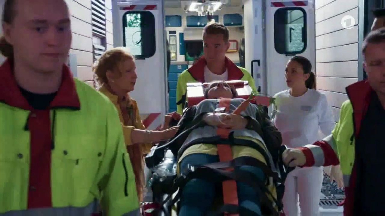 In anderen Welten (877) - In aller Freundschaft