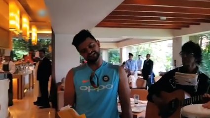 பாட்டு பாடி அசத்தும் சுரேஷ் ரெய்னா ! பிறந்த நாள் அன்று வெளியான வீடியோ !