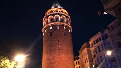 İstanbul'un simgeleri kadına şiddete karşı turuncuya büründü