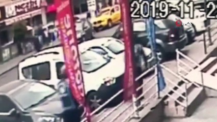 Yol üzerinde bekleyen genç kıza araba böyle çarptı