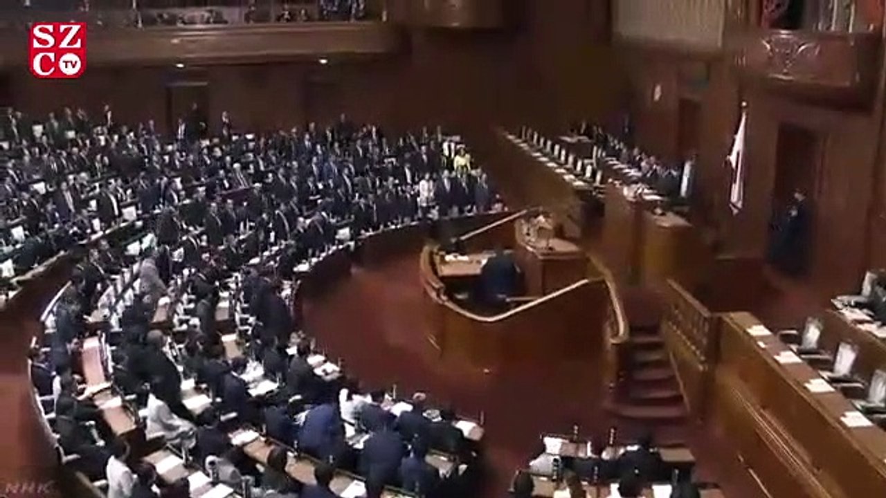 Japonya meclisinde ilginç anlar
