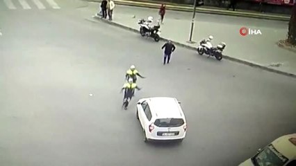 Polisin dikkati faciayı önledi...O anlar kamerada